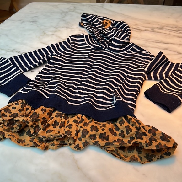 Tucker + Tate Hooded Sweatshirt - Picture 2 of 6